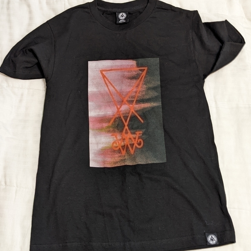 𝅺welcome skateboard Talisman tee size Small